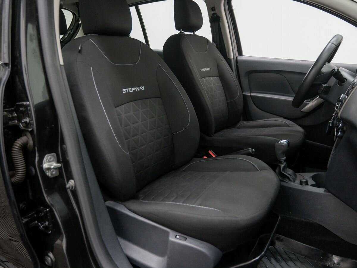 Б/У Рено Сандеро 2015 года. Фото: #8