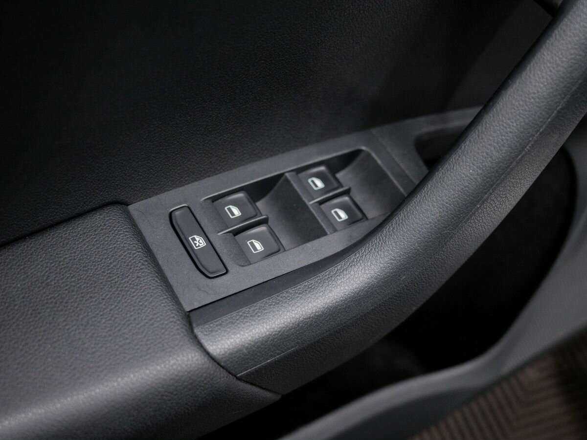 Б/У Шкода Октавия 2013 года. Фото: #15