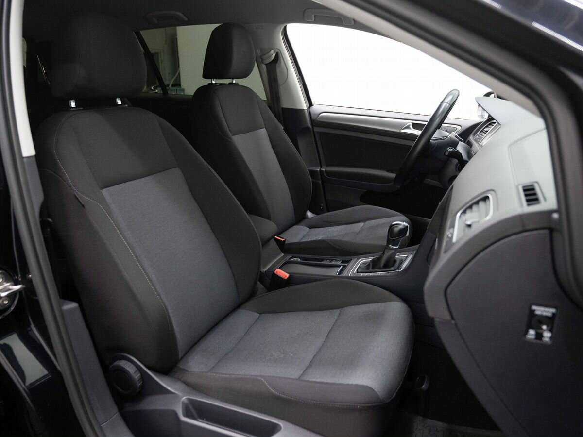 Б/У Фольксваген Гольф 2013 года. Фото: #13