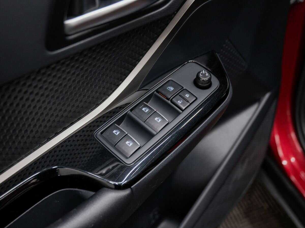 Toyota C-HR 2018 года с пробегом. Фото: #12