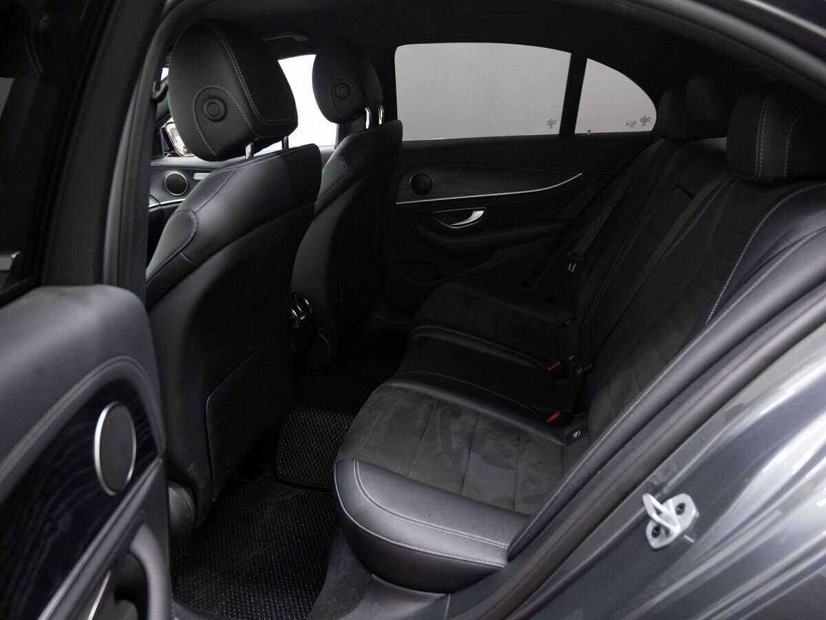 Mercedes-Benz E-Класс 2018 года с пробегом. Фото: #9