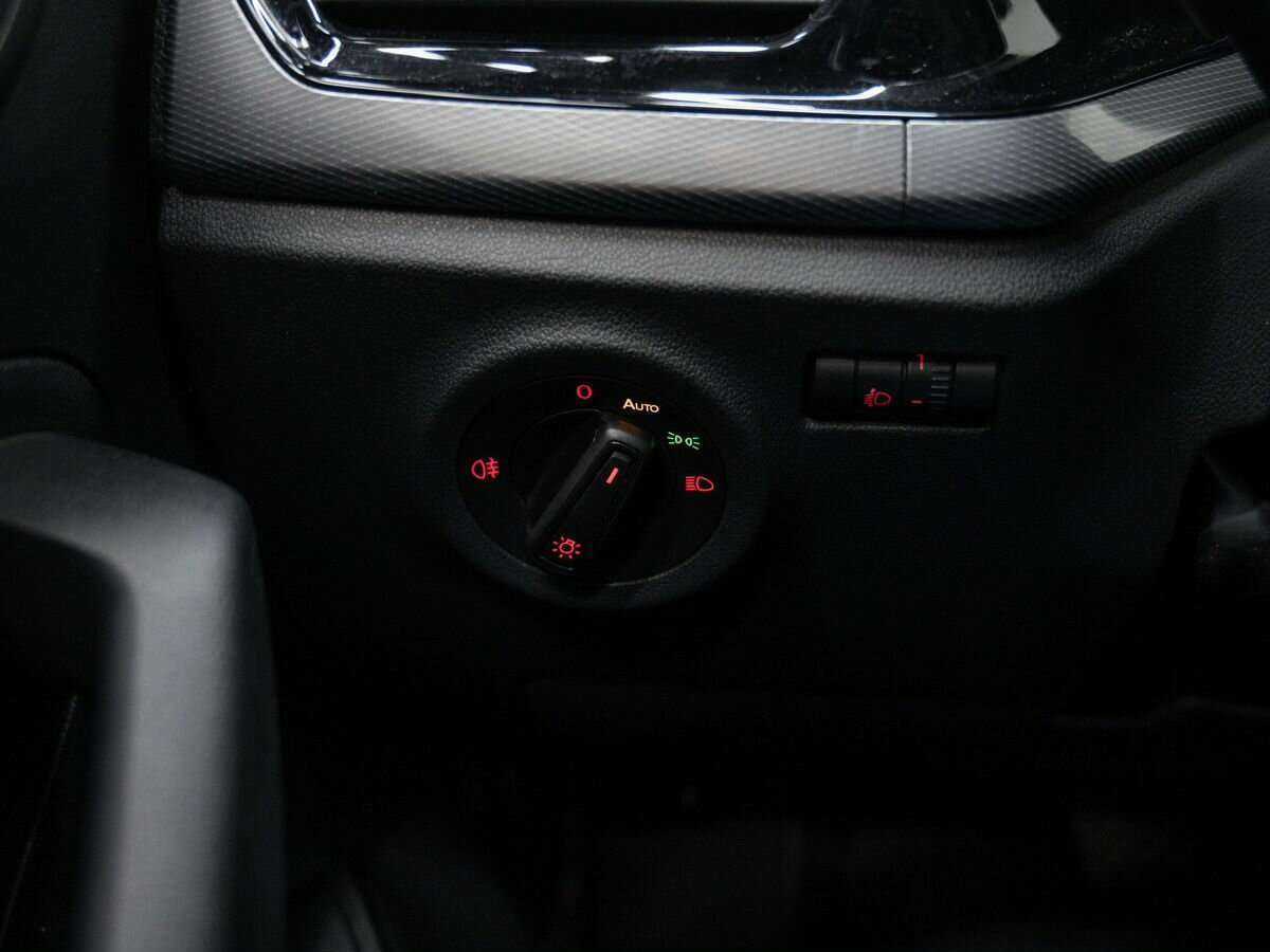 Б/У Фольксваген Поло 2020 года. Фото: #16