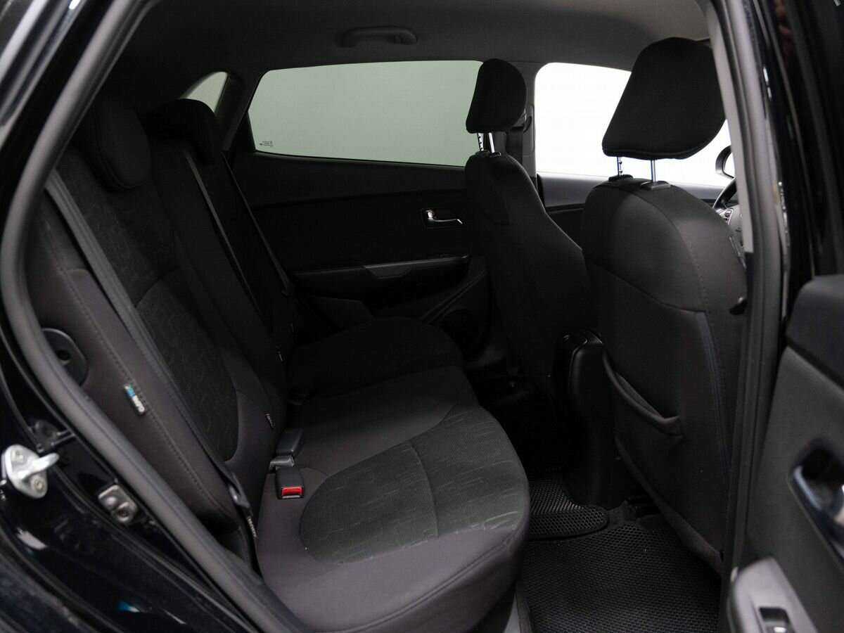 Б/У Киа Рио 2015 года. Фото: #9