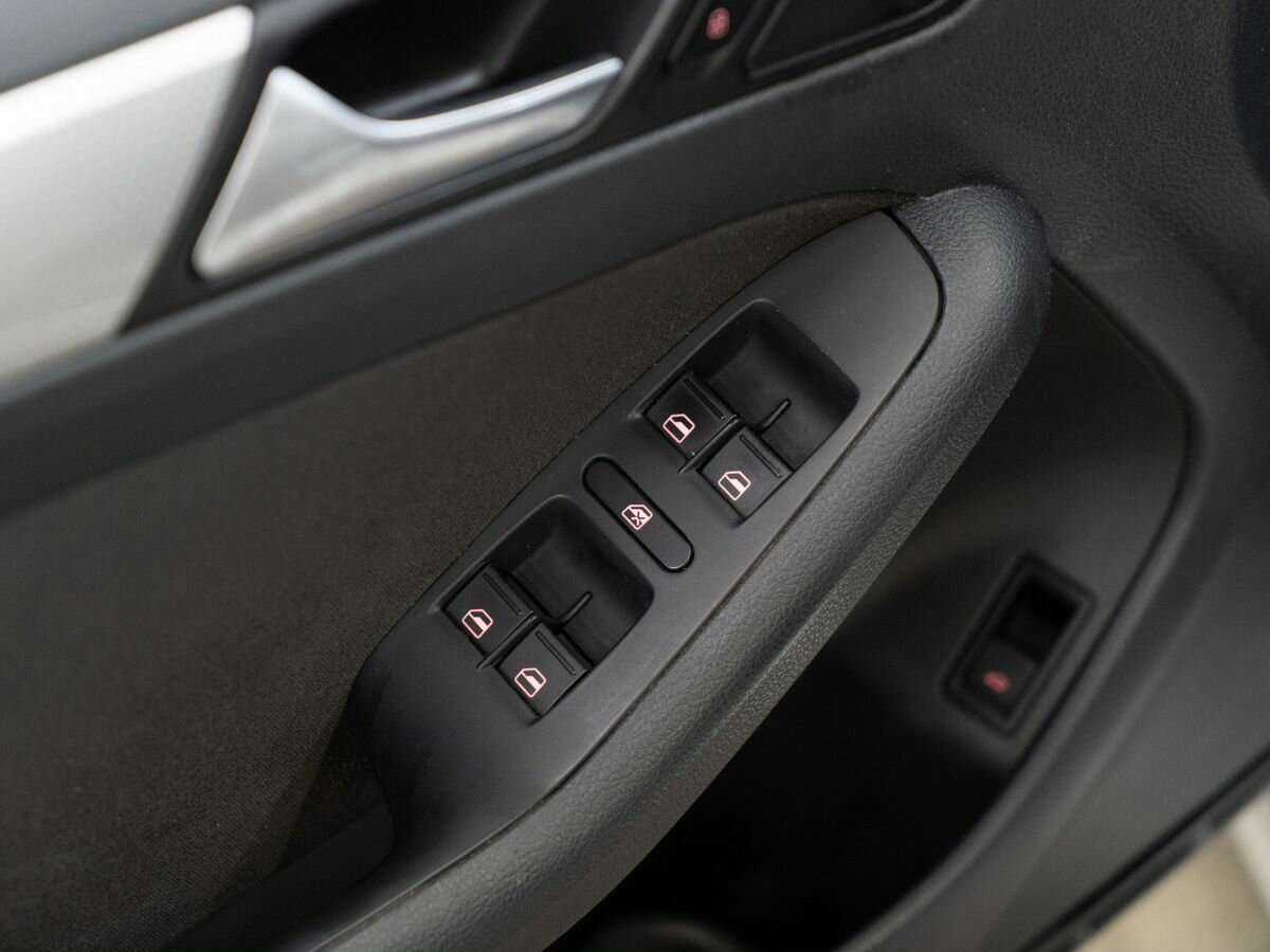 Б/У Фольксваген Джетта 2013 года. Фото: #14