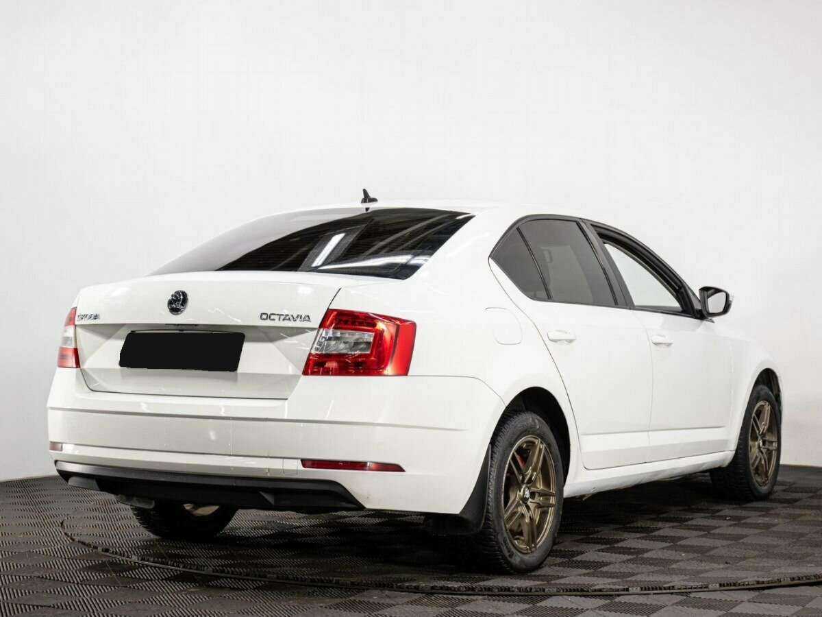 Б/У Шкода Октавия 2017 года. Фото: #5