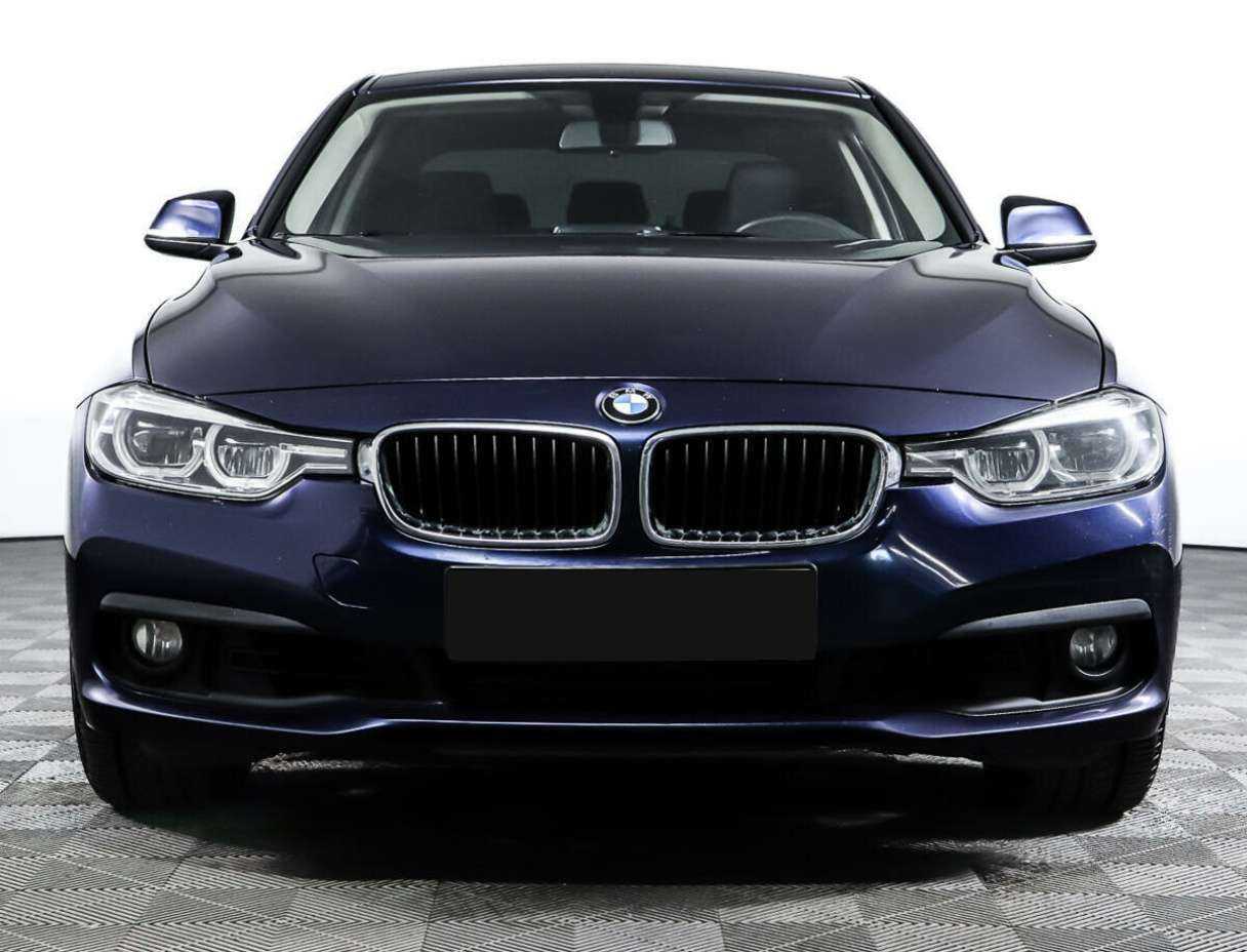BMW 3 серии 2017 года с пробегом. Фото: #1