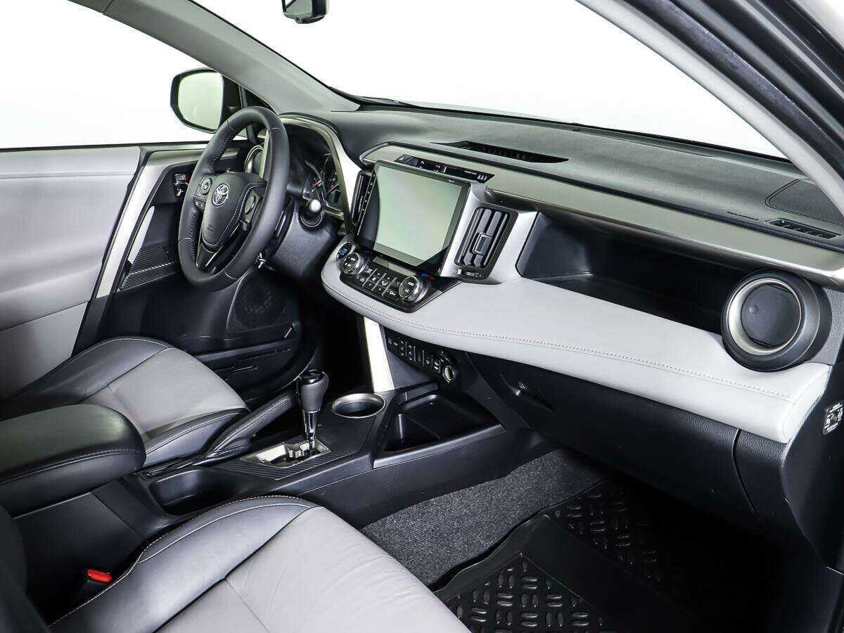 Б/У Тойота Рав4 2013 года. Фото: #6