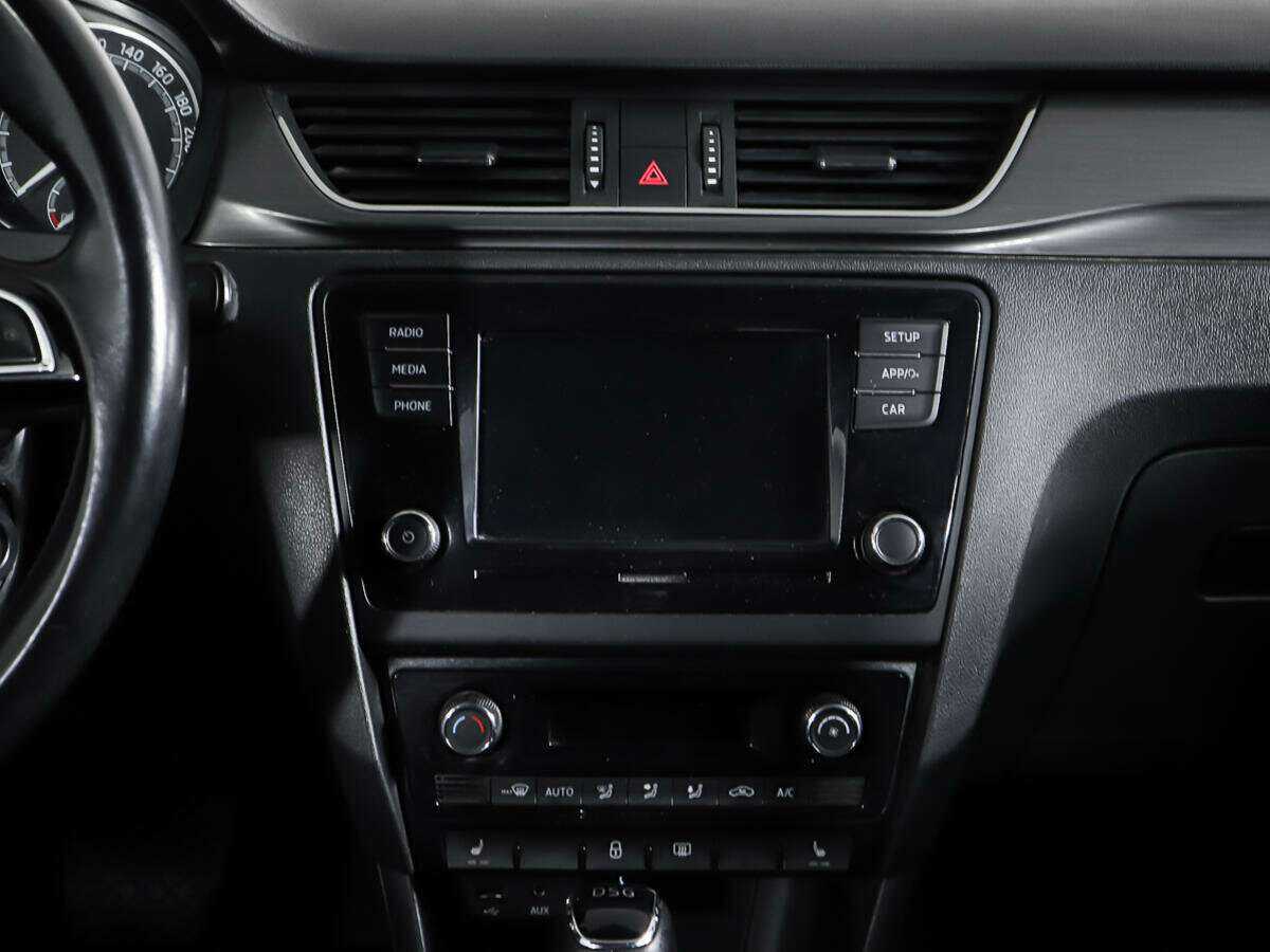 Б/У Шкода Рапид 2017 года. Фото: #13