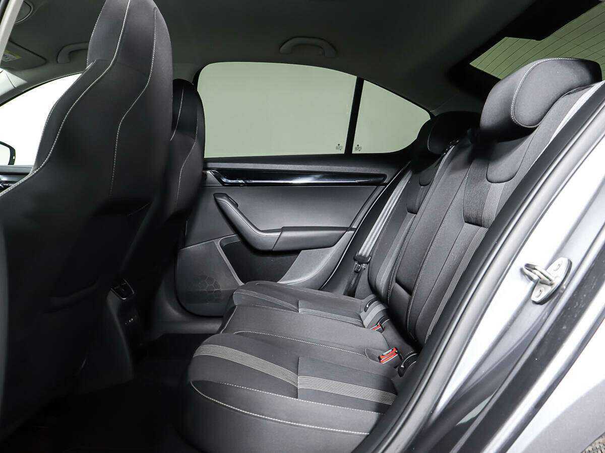 Skoda Octavia 2017 года с пробегом. Фото: #10