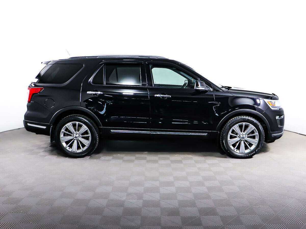 Ford Explorer 2018 года с пробегом. Фото: #3