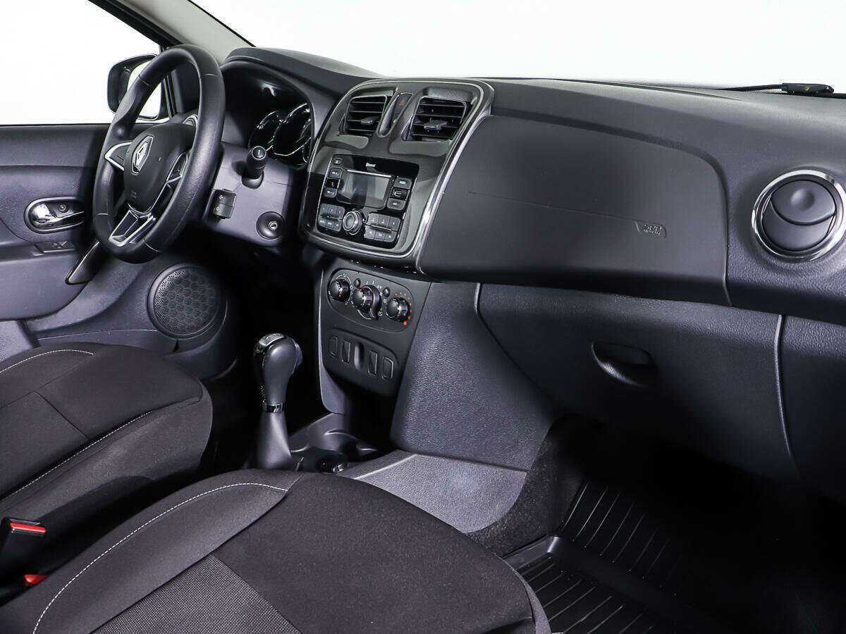 Б/У Рено Логан 2020 года. Фото: #8