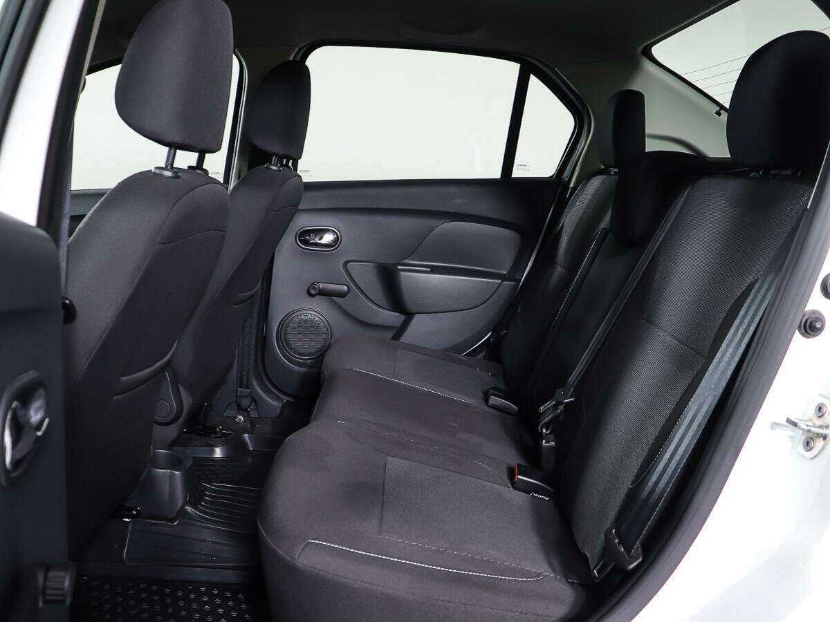 Б/У Рено Логан 2020 года. Фото: #9