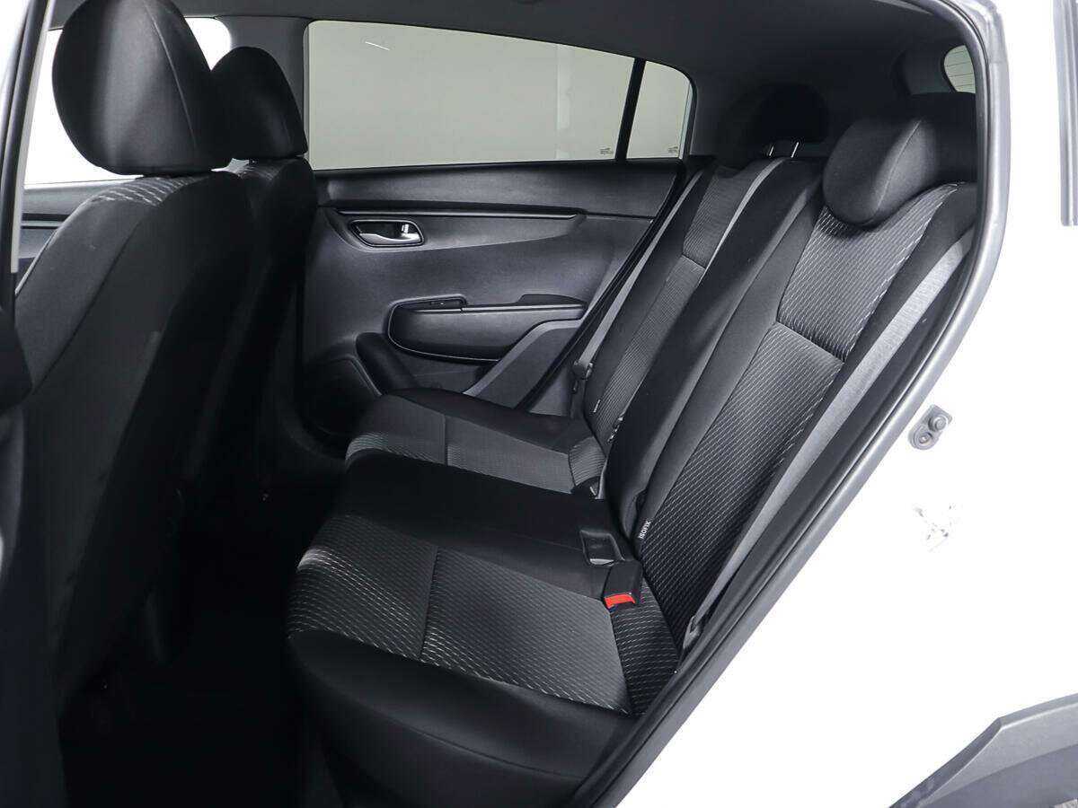 Б/У Киа Рио 2018 года. Фото: #9