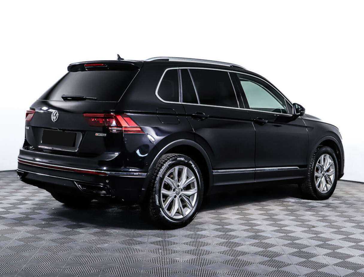 Volkswagen Tiguan 2018 года с пробегом. Фото: #4