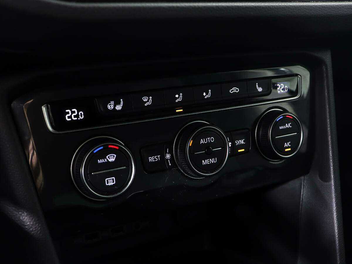 Volkswagen Tiguan 2018 года с пробегом. Фото: #19