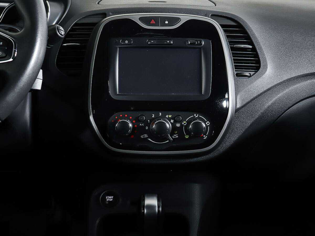 Б/У Рено Каптюр 2017 года. Фото: #11