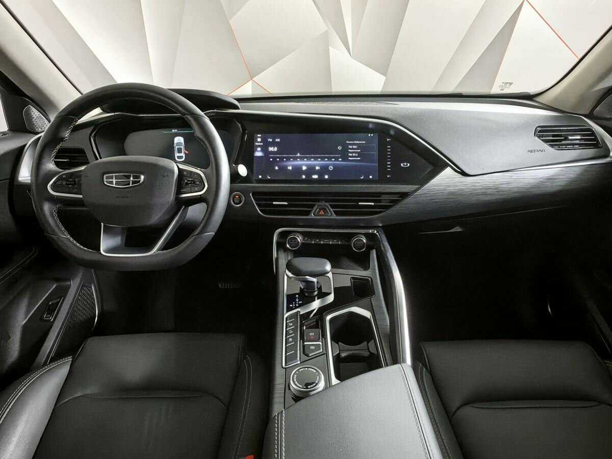 Geely Tugella 2022 года с пробегом. Фото: #8