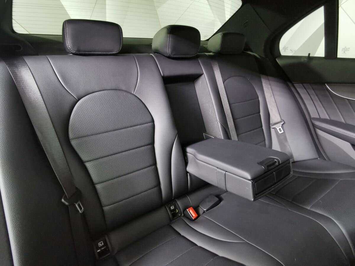 Mercedes-Benz C-Класс 2018 года с пробегом. Фото: #12