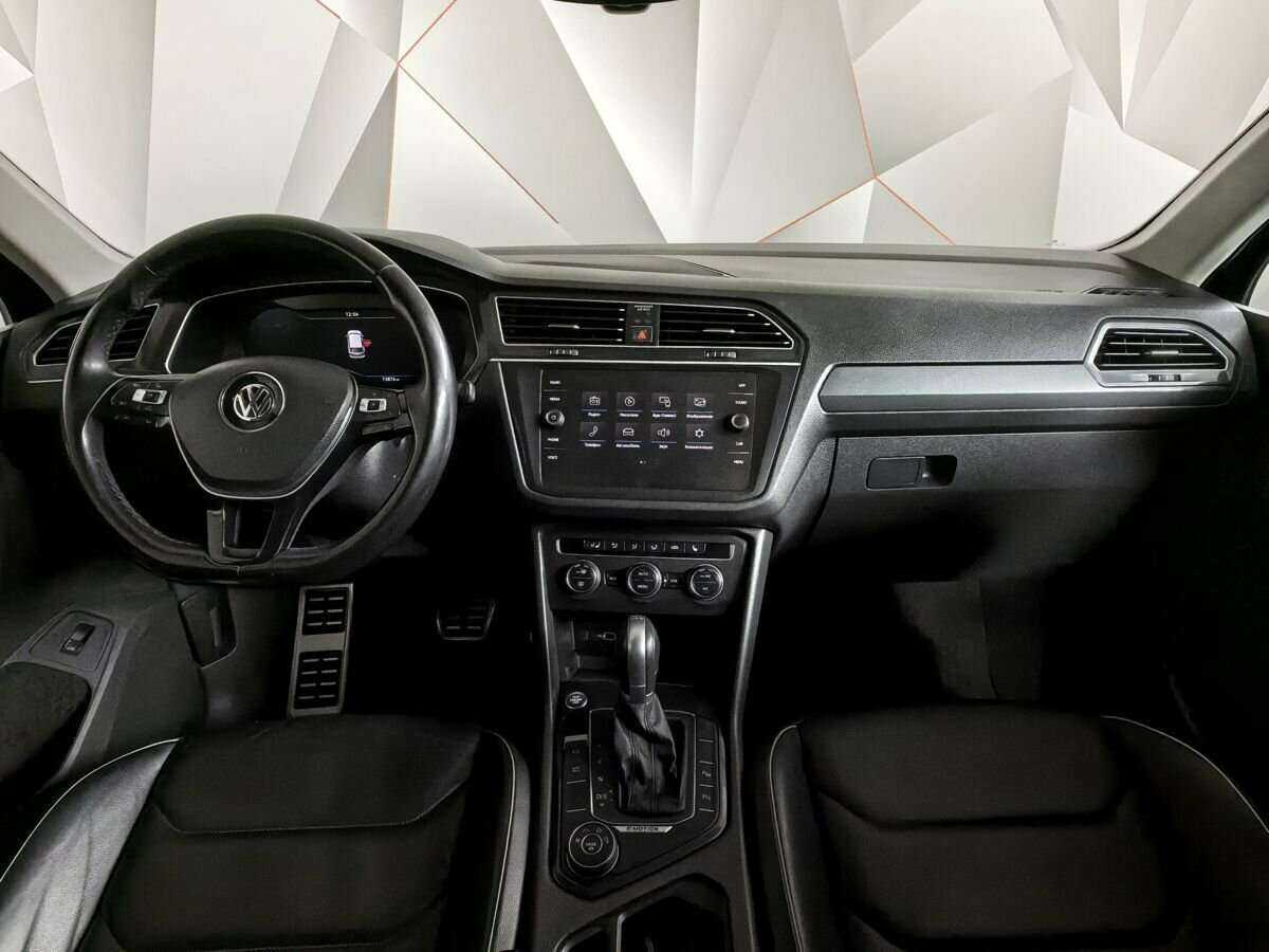 Volkswagen Tiguan 2018 года с пробегом. Фото: #8