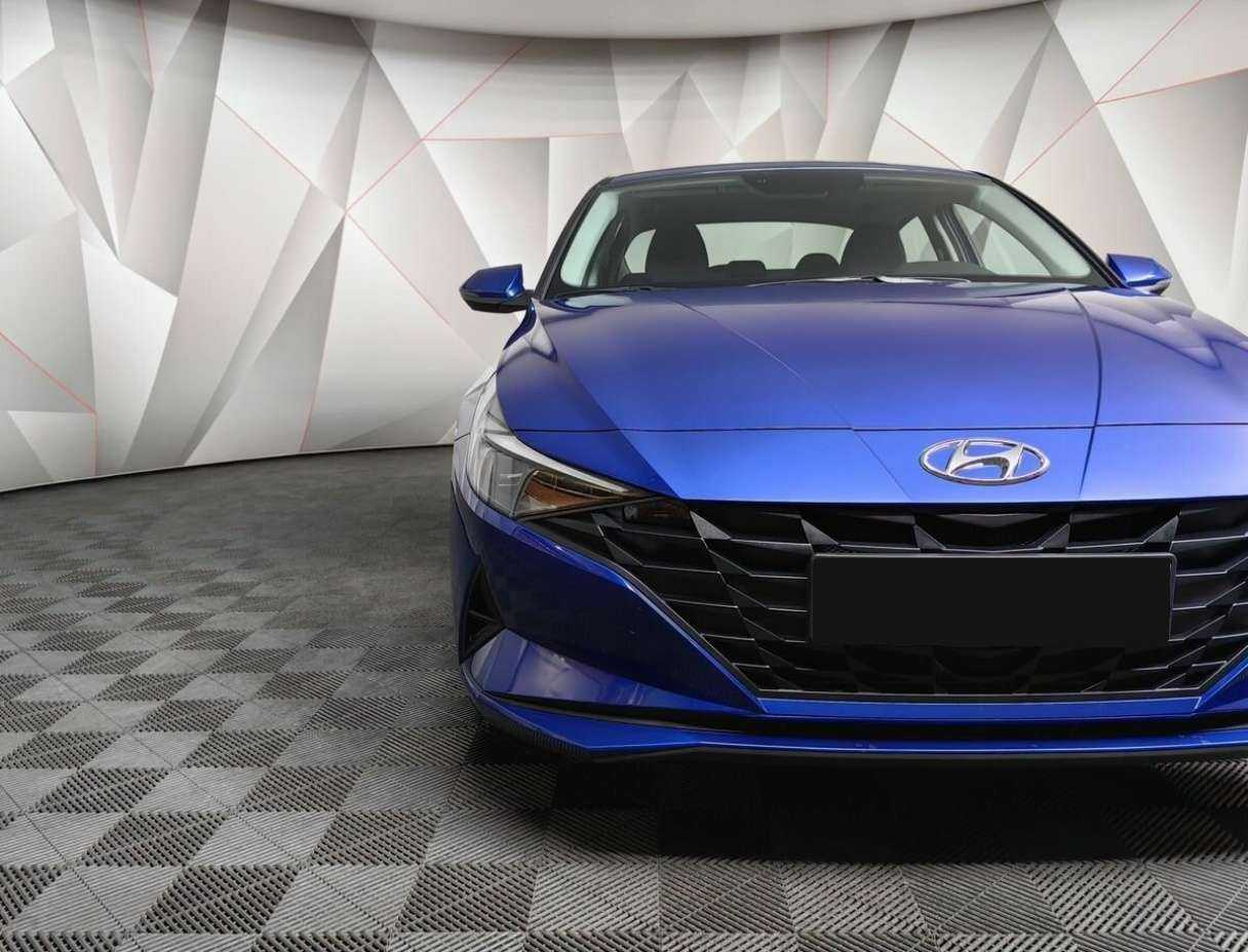 Hyundai Elantra 2022 года с пробегом. Фото: #16