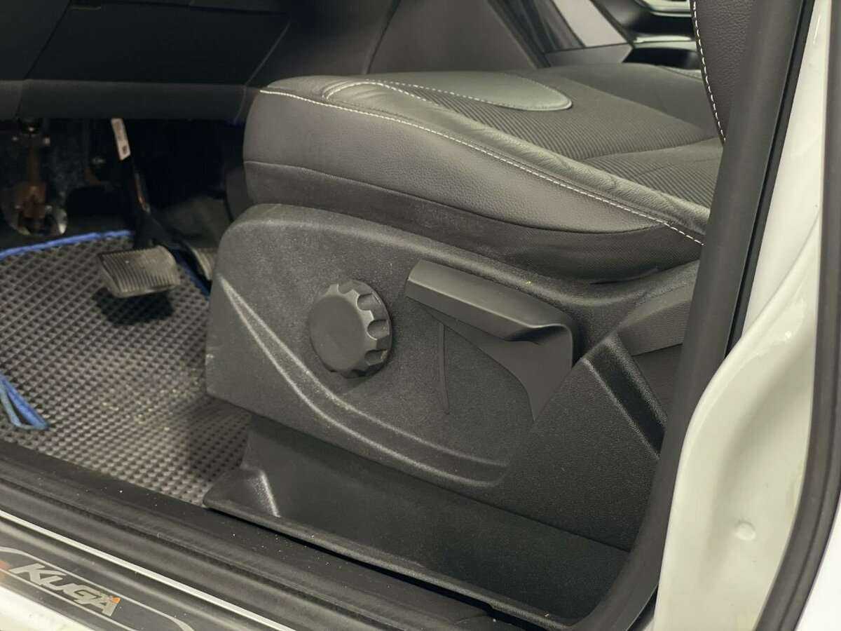 Б/У Форд Куга 2015 года. Фото: #8