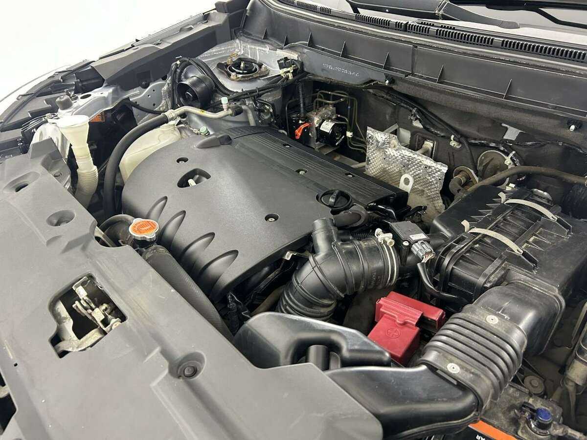 Б/У Пежо 4008 2012 года. Фото: #13