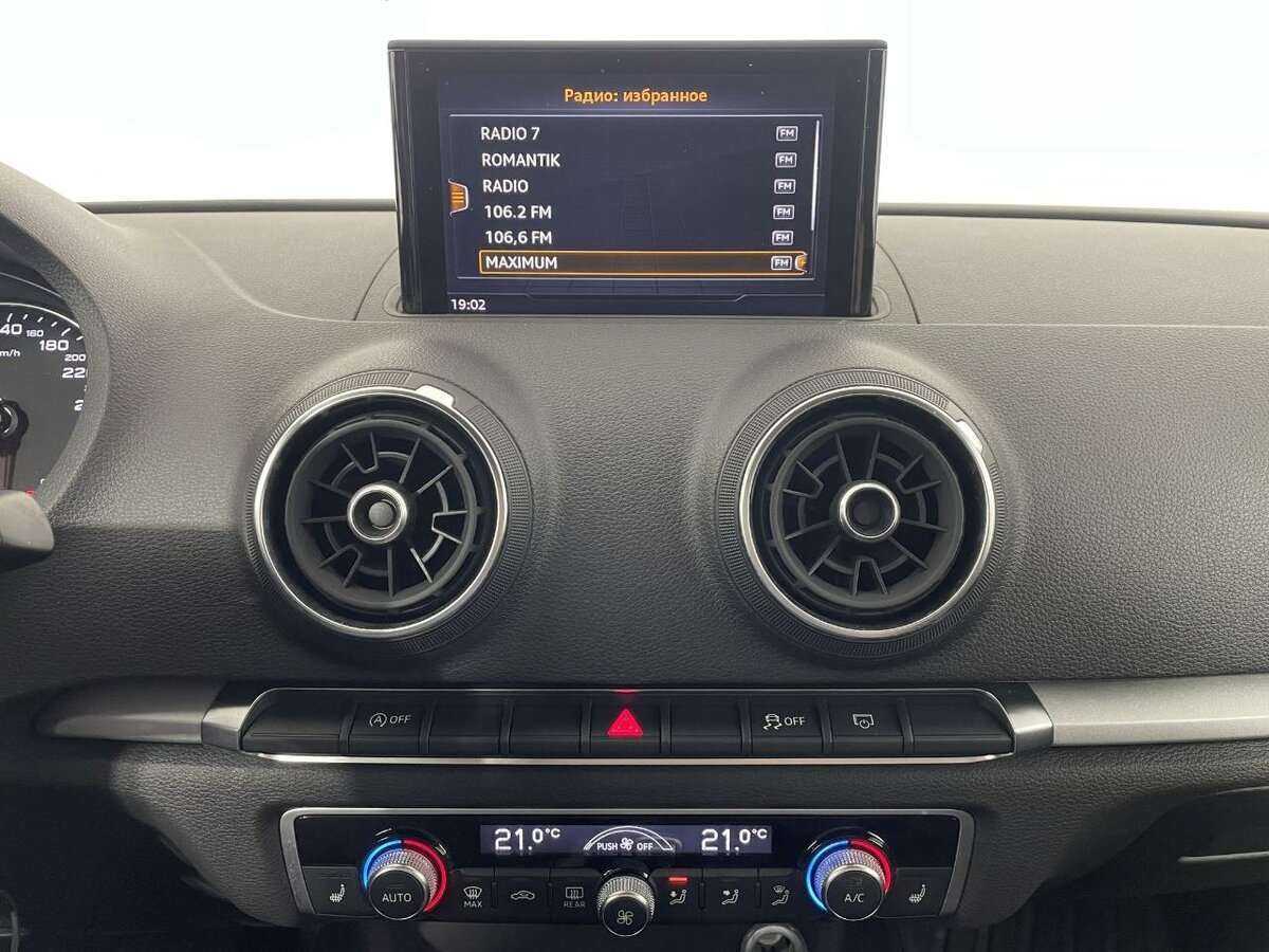 Audi A3 2018 года с пробегом. Фото: #11