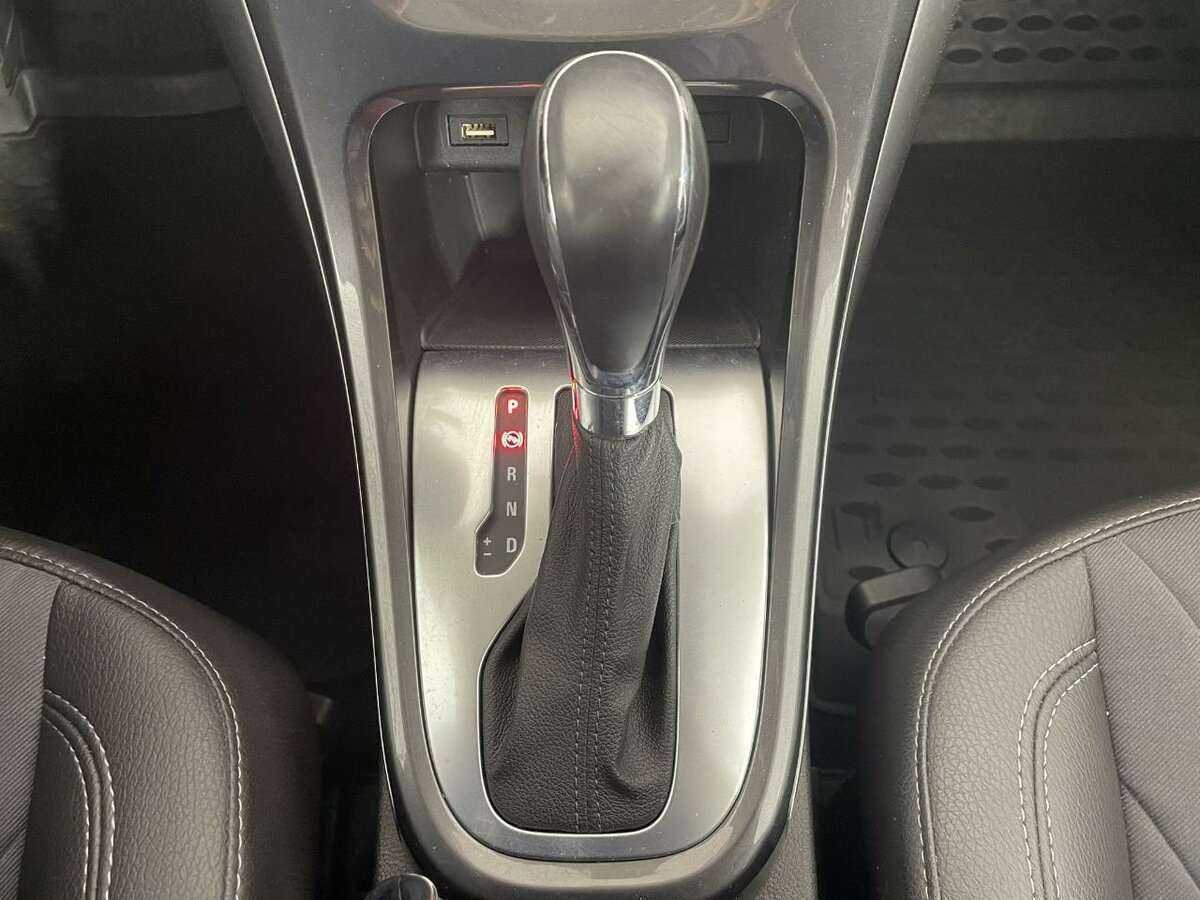 Б/У Опель Астра 2013 года. Фото: #12