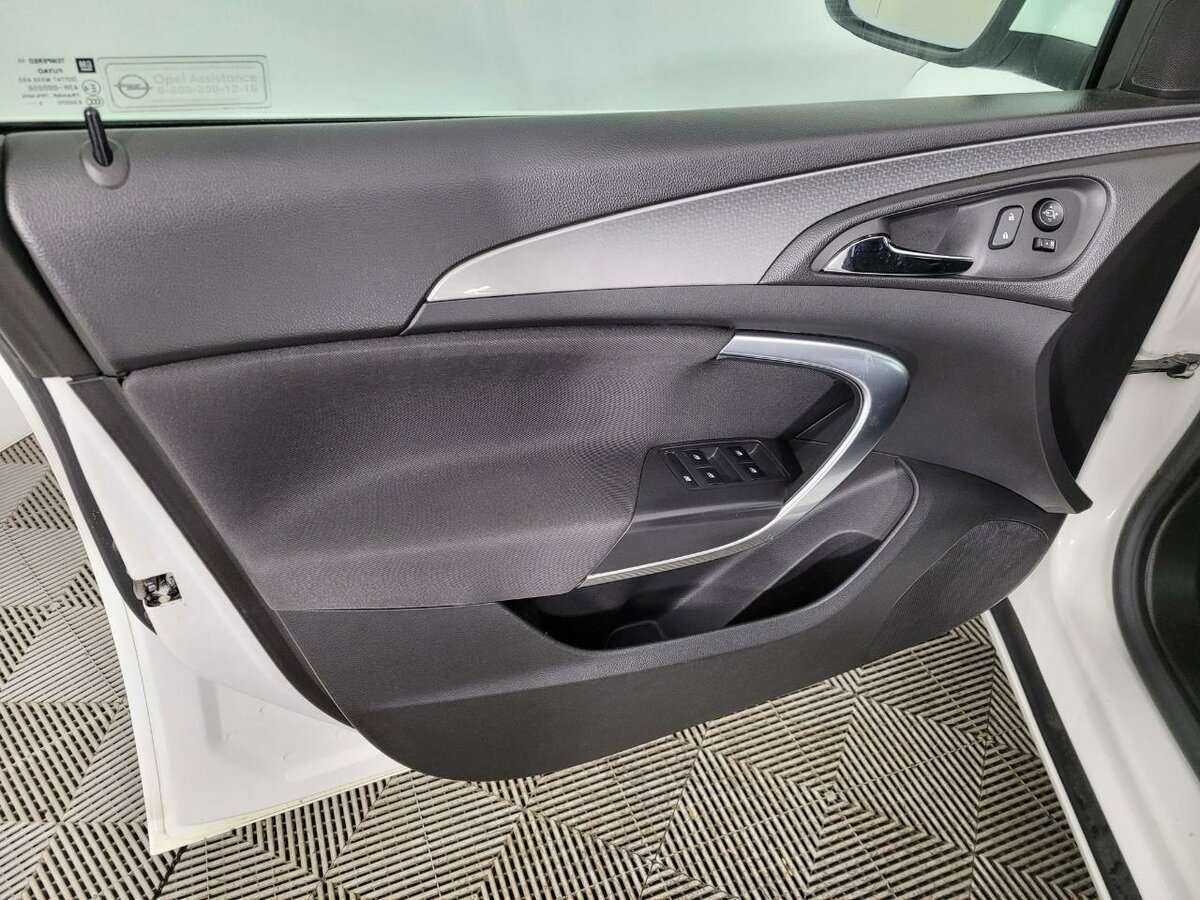 Б/У Опель Инсигния 2013 года. Фото: #7