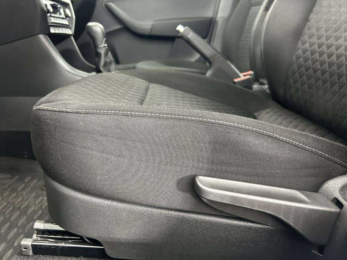 Б/У Шкода Рапид 2016 года. Фото: #9