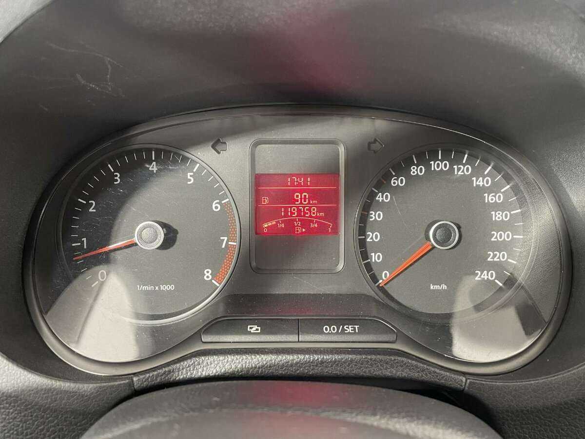 Б/У Фольксваген Поло 2013 года. Фото: #10