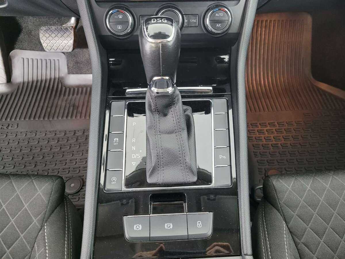 Skoda Superb 2016 года с пробегом. Фото: #12