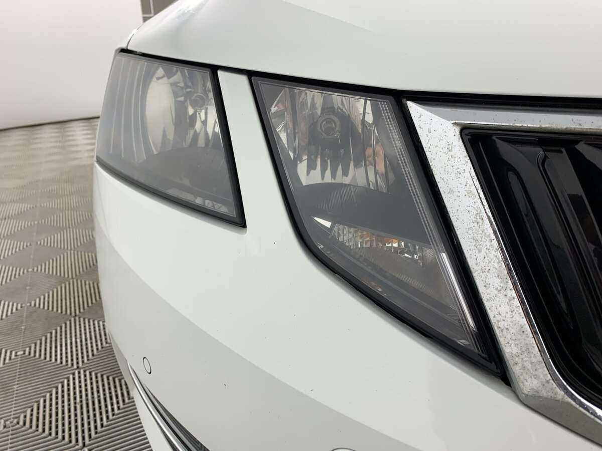 Б/У Шкода Октавия 2018 года. Фото: #16