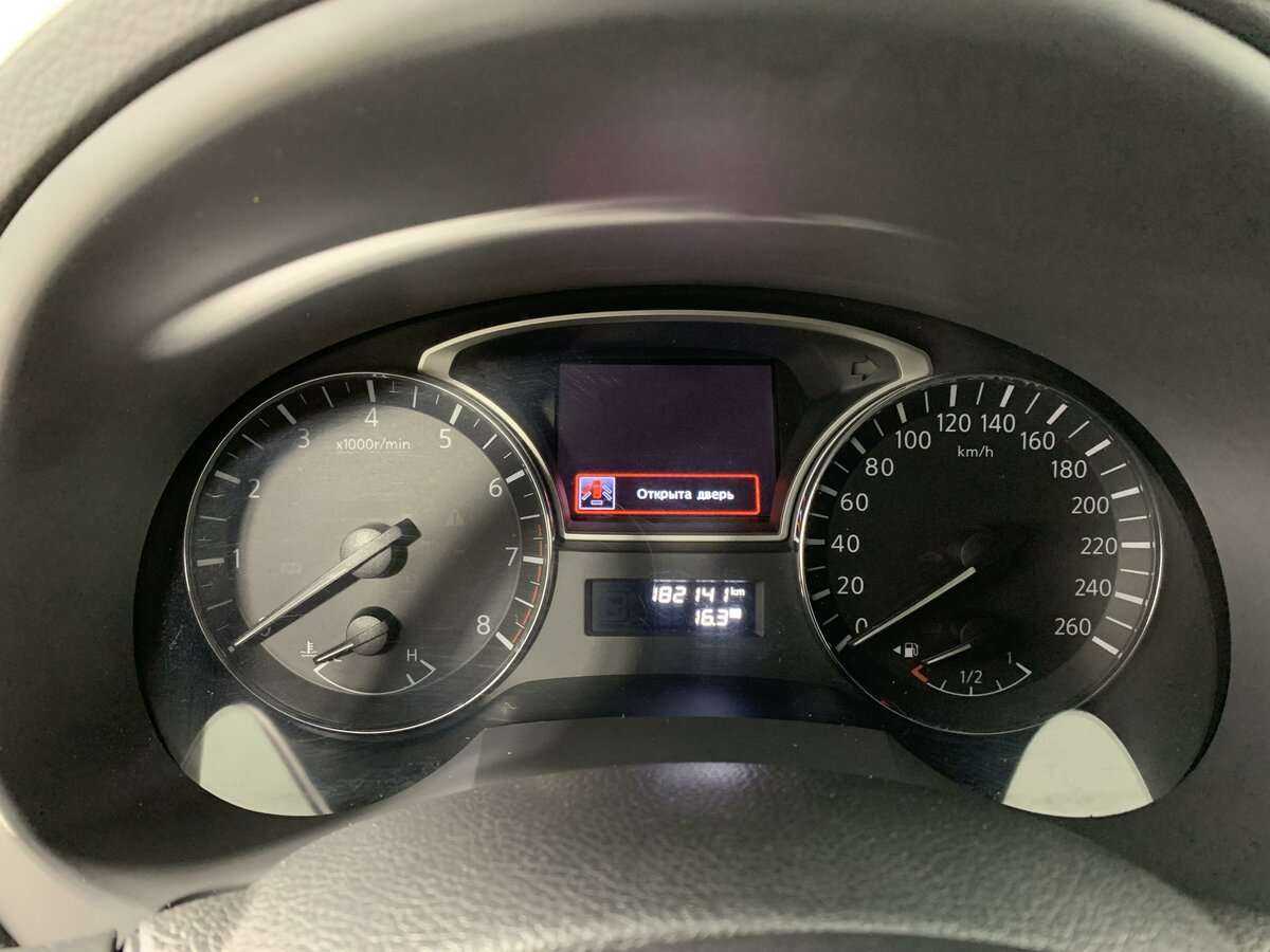 Б/У Ниссан Теана 2015 года. Фото: #11