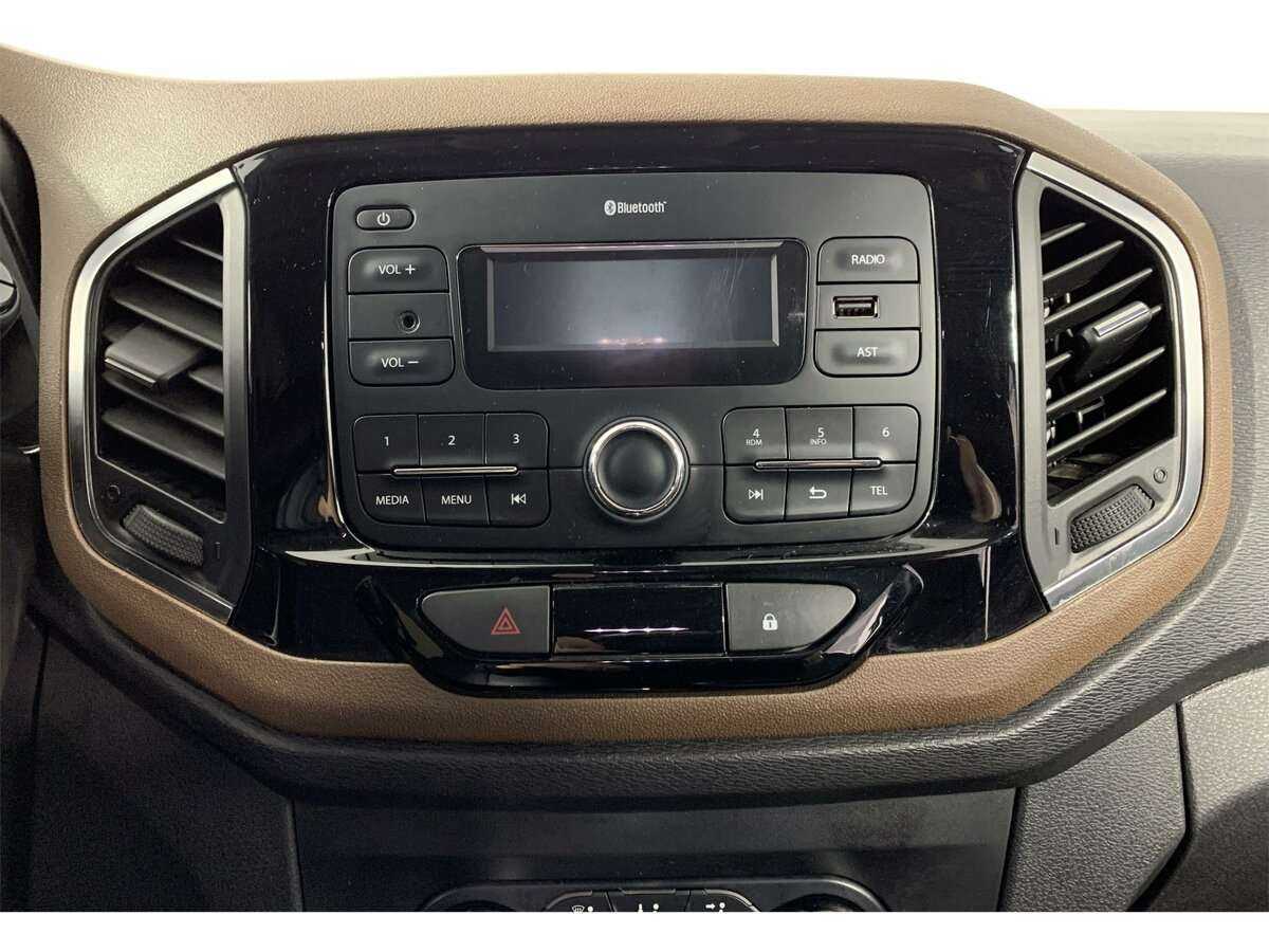 Б/У Лада (ВАЗ) ИКСРЭЙ 2018 года. Фото: #12