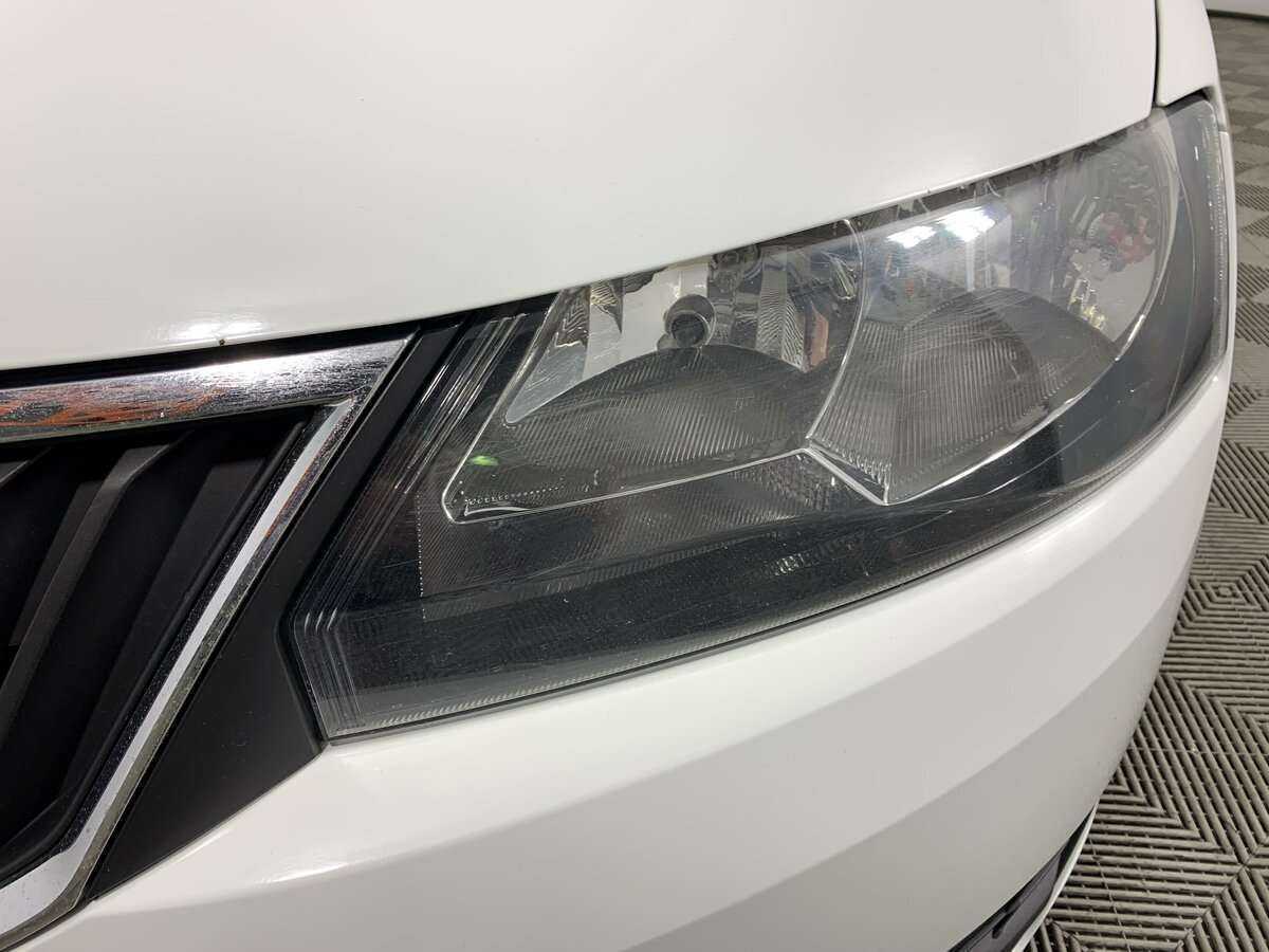 Б/У Шкода Рапид 2017 года. Фото: #18