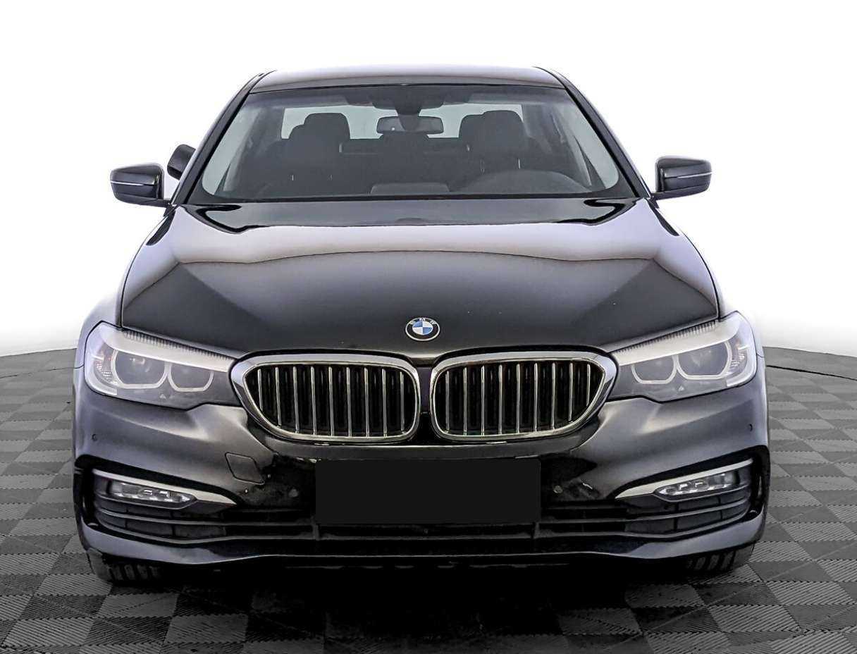 BMW 5 серии 2018 года с пробегом. Фото: #1