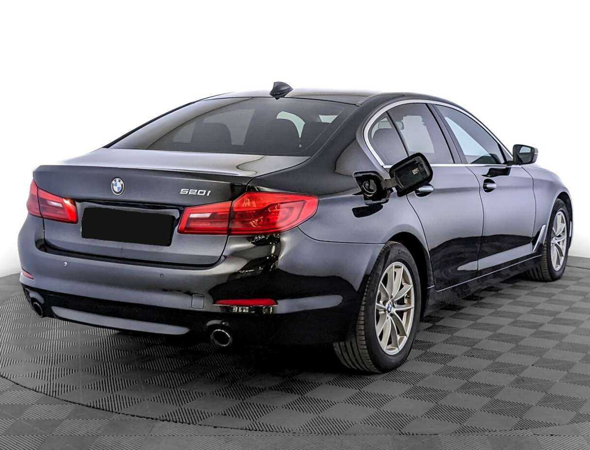 BMW 5 серии 2018 года с пробегом. Фото: #4