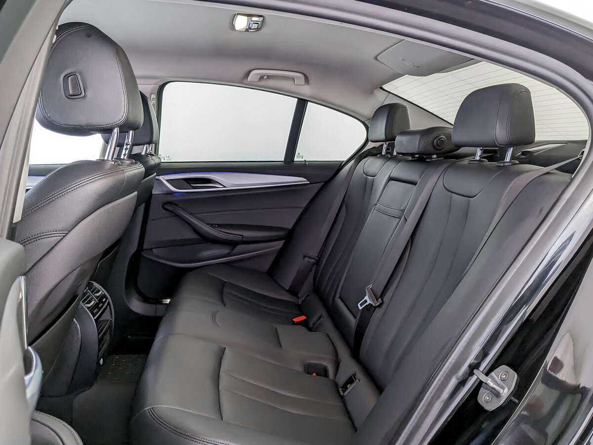 BMW 5 серии 2018 года с пробегом. Фото: #9