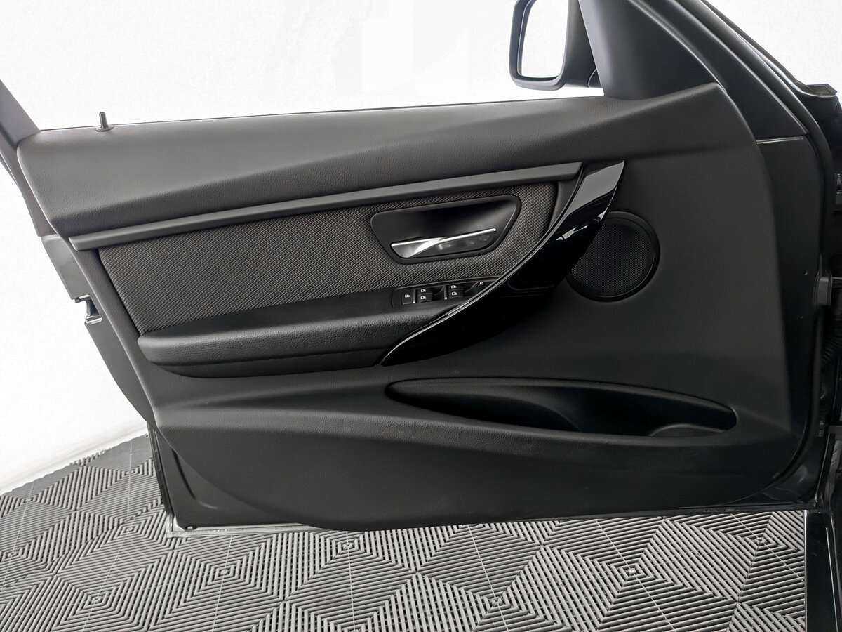 BMW 3 серии 2018 года с пробегом. Фото: #18