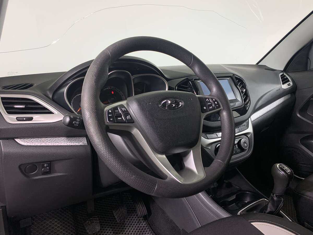 Б/У Лада (ВАЗ) Веста 2018 года. Фото: #8