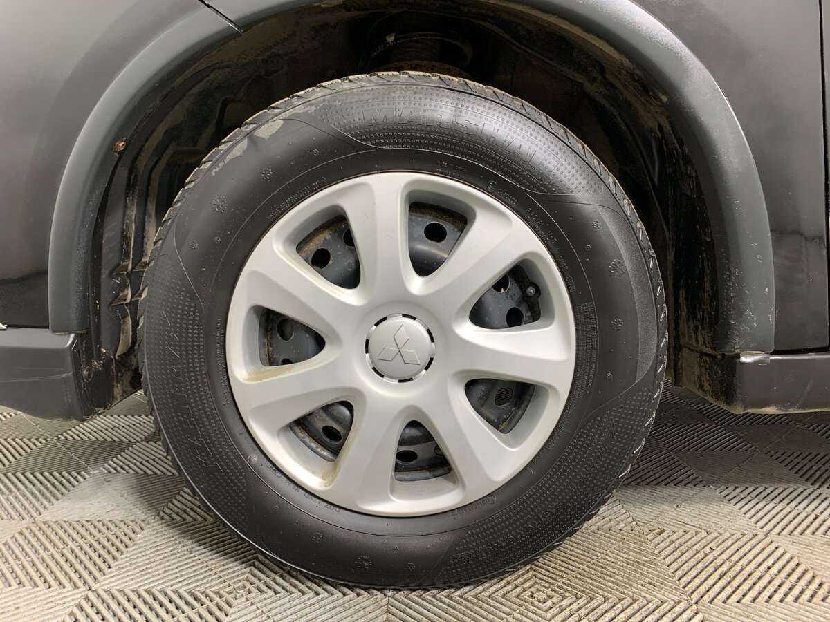 Б/У Митсубиши Оутлэндер 2018 года. Фото: #8