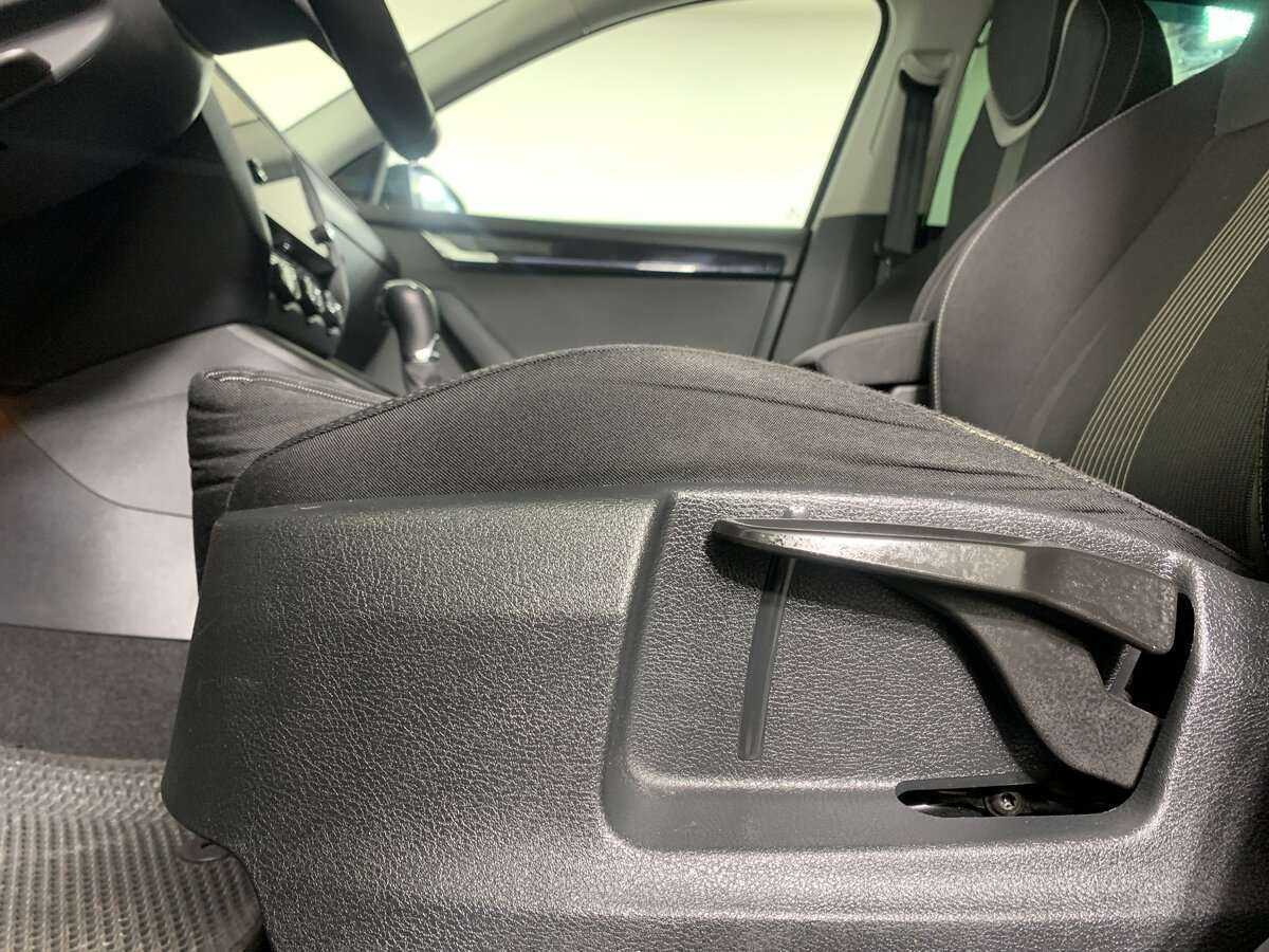 Б/У Шкода Октавия 2018 года. Фото: #13