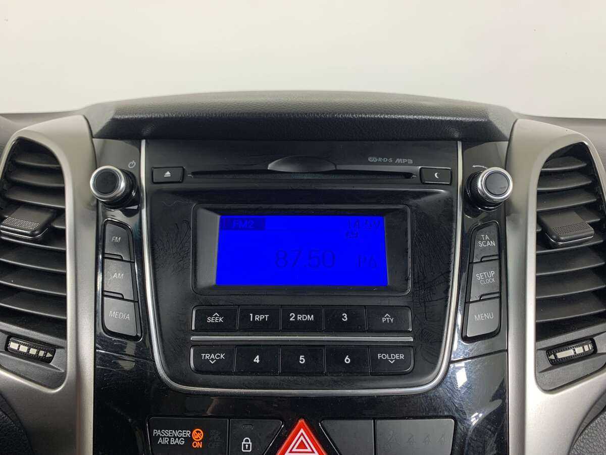 Б/У Хендай ай30 2012 года. Фото: #12