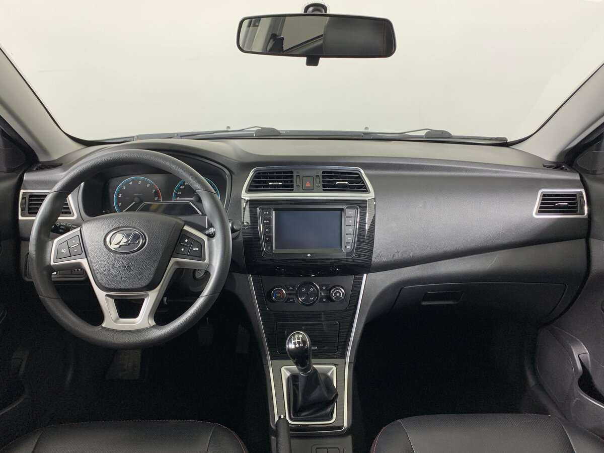 Б/У Лифан Солано 2016 года. Фото: #9