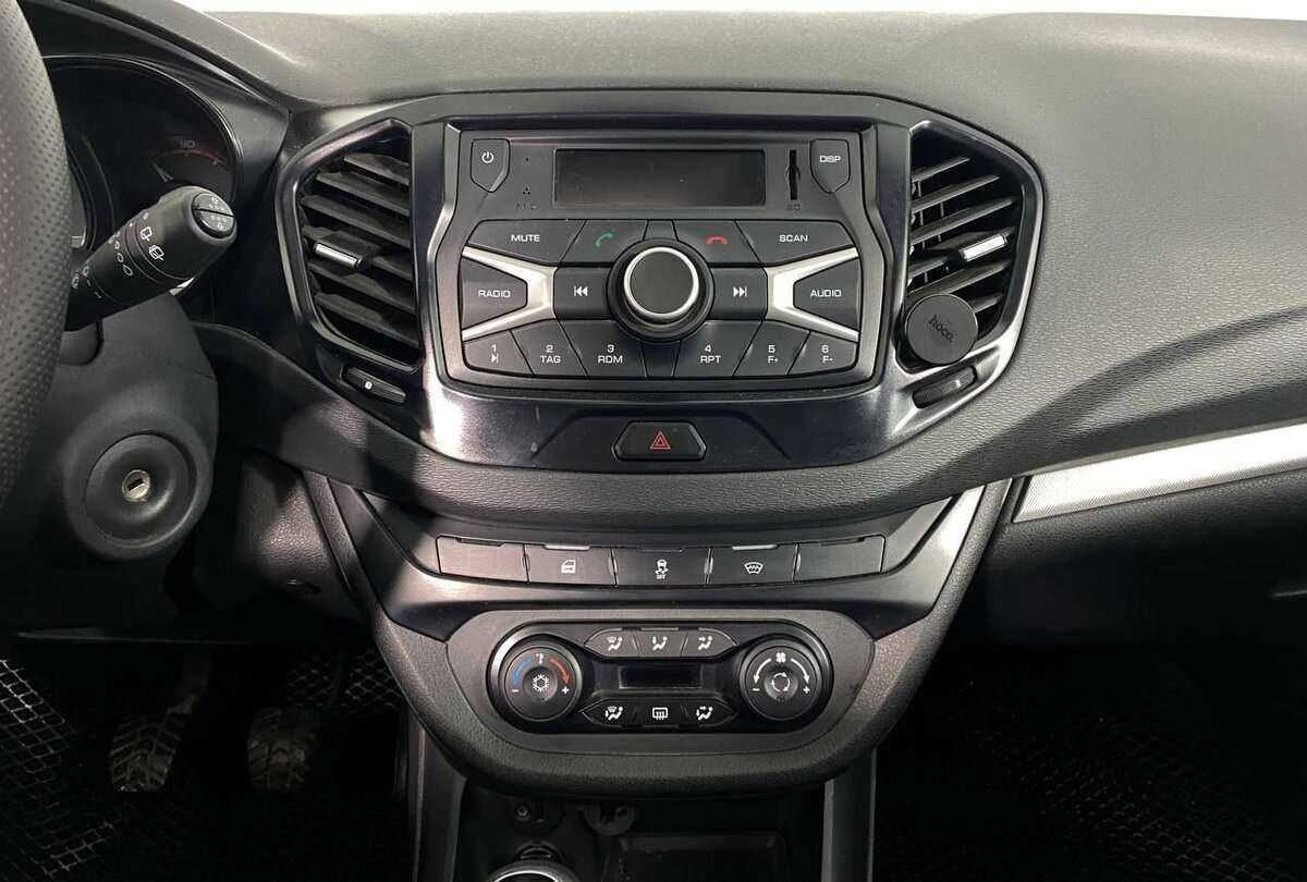 Б/У Лада (ВАЗ) Веста 2019 года. Фото: #11