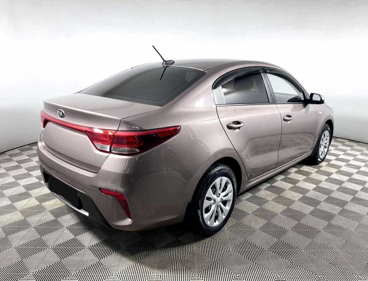 Б/У Киа Рио 2018 года. Фото: #4