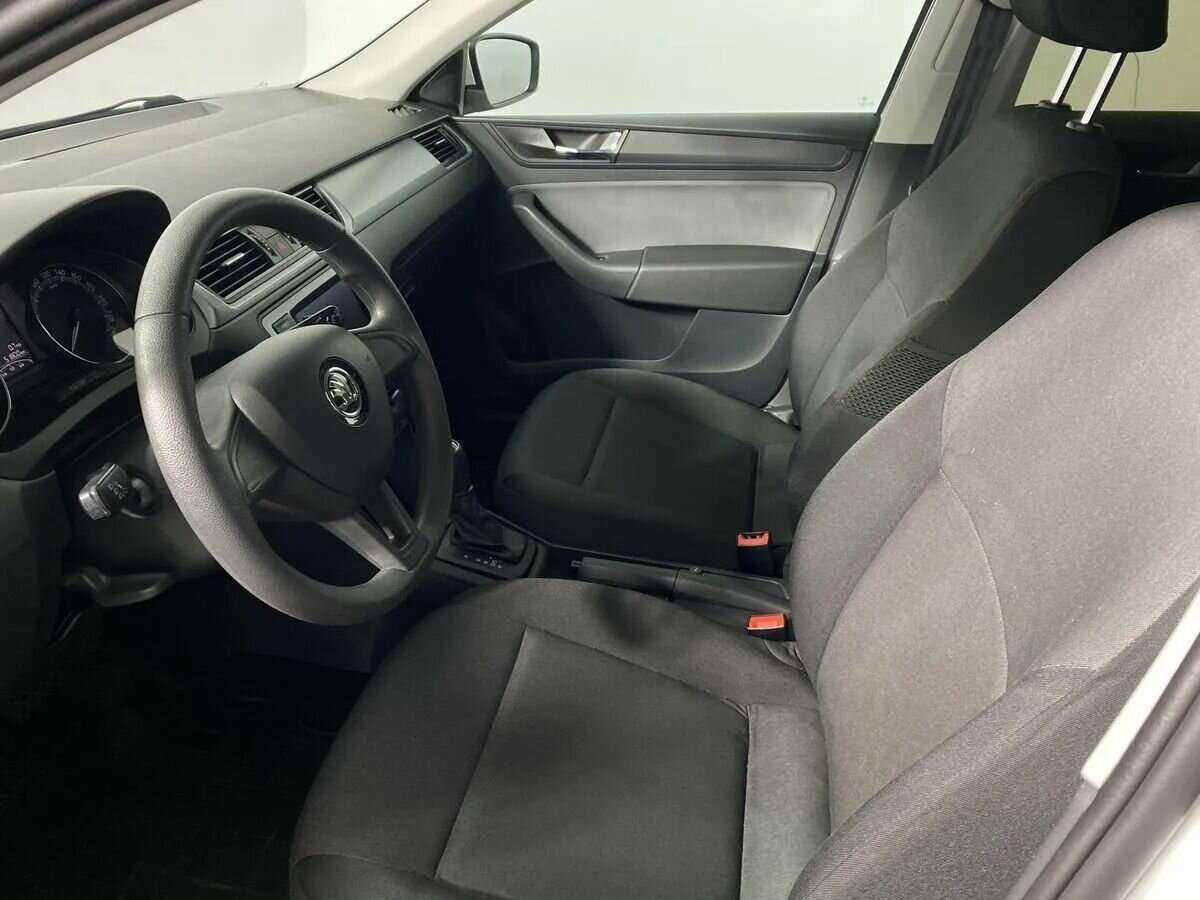 Б/У Шкода Рапид 2018 года. Фото: #10