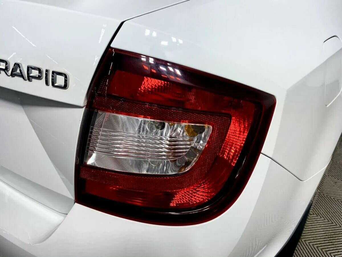 Б/У Шкода Рапид 2018 года. Фото: #17