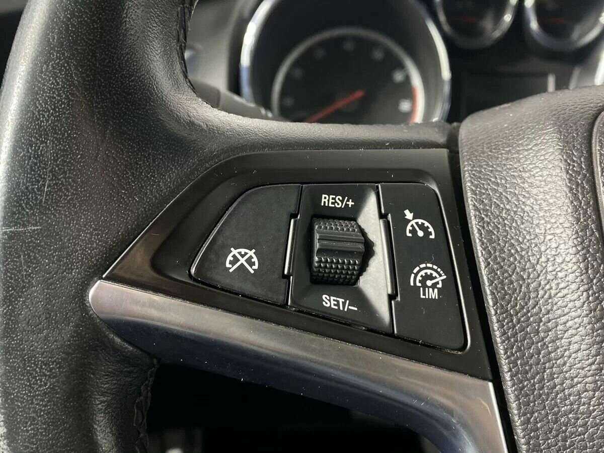 Б/У Опель Астра 2012 года. Фото: #10